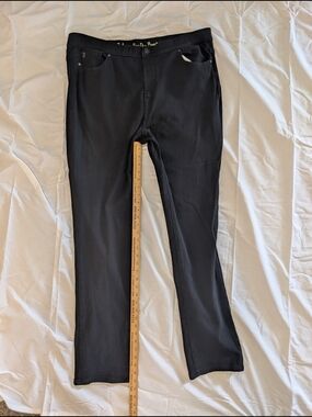 Belle by Kim Gravel Black TripleLuxe Pull-On Straight Leg Jeans - Size 18w Tall